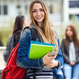 万小姐（2014级外贸英文专业学生）